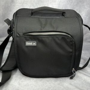 Think Tank Suburban Disquise 10 camera bag excellent